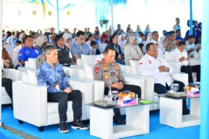 Kapolsek Pasar Kemis dan Ketua Serikat SPSI Kab Tangerang,dampingi Kapolri,hadiri HUT(KSPSI)yang ke.53