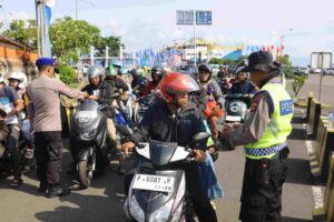 Polres Jembrana Intensifkan Pemeriksaan di Pintu Masuk Bali dalam Ops Ketupat 2026