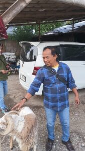 Tabloid Tipikor Berbagi Qurban untuk Warga RT 002/RW 004 Pasar Kemis