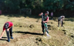 Perkokoh Ketahanan Wilayah, Kodim 1617/Jembrana Gelar Karya Bakti Bangun Jalan Rabat Beton di Desa Ekasari