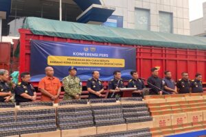 Bea Cukai Banten dan Bea Cukai Merak Gagalkan Peredaran 8,2 Juta Batang Rokok Ilegal