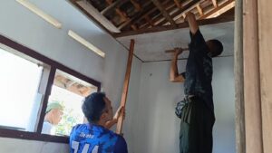 Sinergi Jaga Tradisi, Aparat Keamanan Berpadu dengan Pecalang di Pura Luhur Muncak Sari