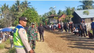 Ajang Makepung Sukses Digelar, Babinsa Sangkar Agung Apresiasi Ketertiban Ribuan Penonton