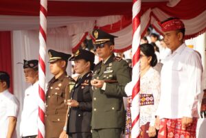 Usung Tema ‘Suci Lascarya, Nusa Wijaya’, Dandim 1617/Jembrana Hadiri Upacara Peringatan HUT Provinsi Bali di Jembrana