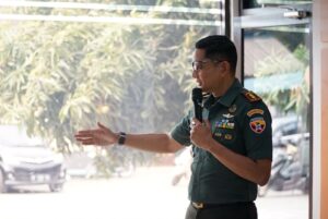 Pacu Animo Pemuda Jembrana Jadi Prajurit TNI AD, Dandim Sy. Gafur Thalib Harapkan Peran Aktif Kepala Desa